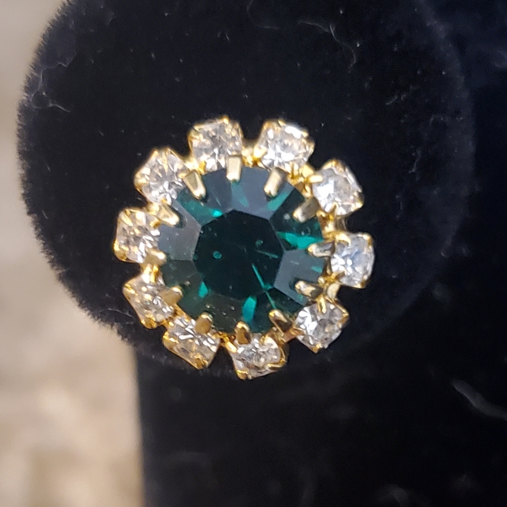Elegant Green and Gold Earrings with Sparkling Halo